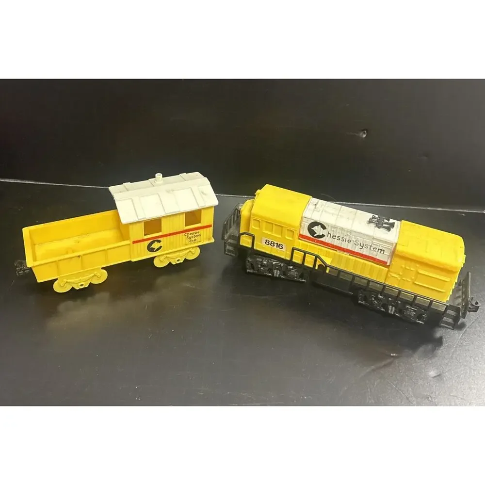 Durham Industries Chessie Systems Co Engine Gulf Tanker Box Car C&O Flat Car